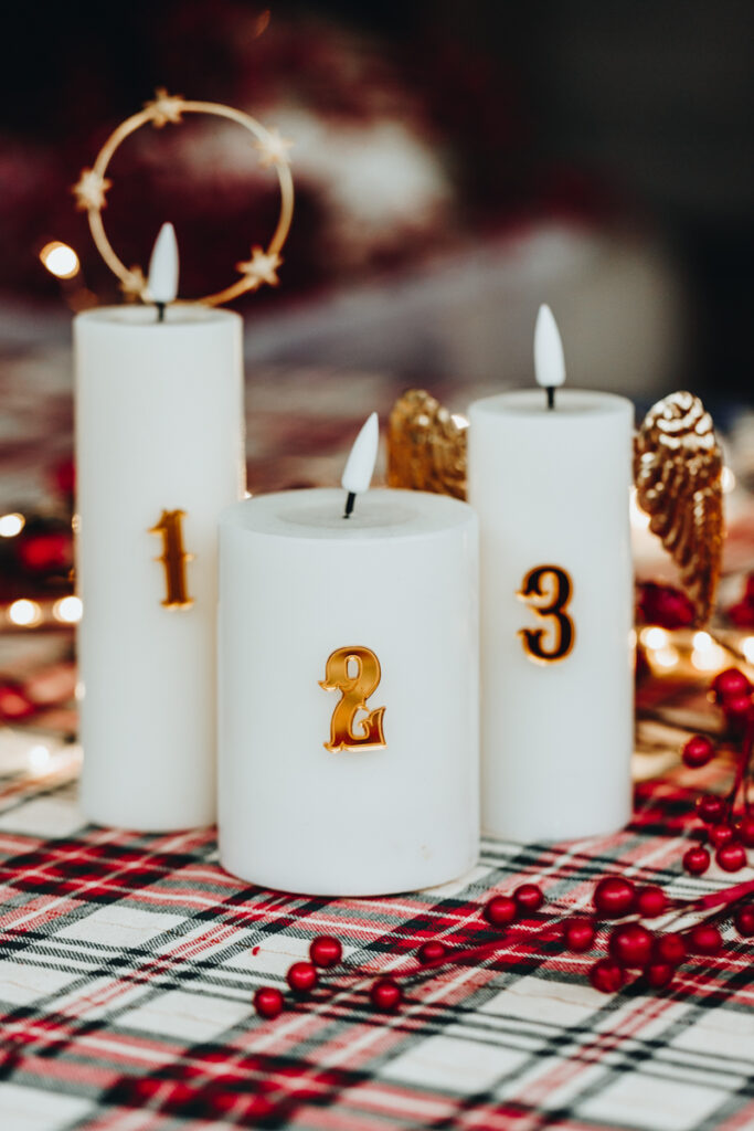 pin's de l'Avent pour bougie